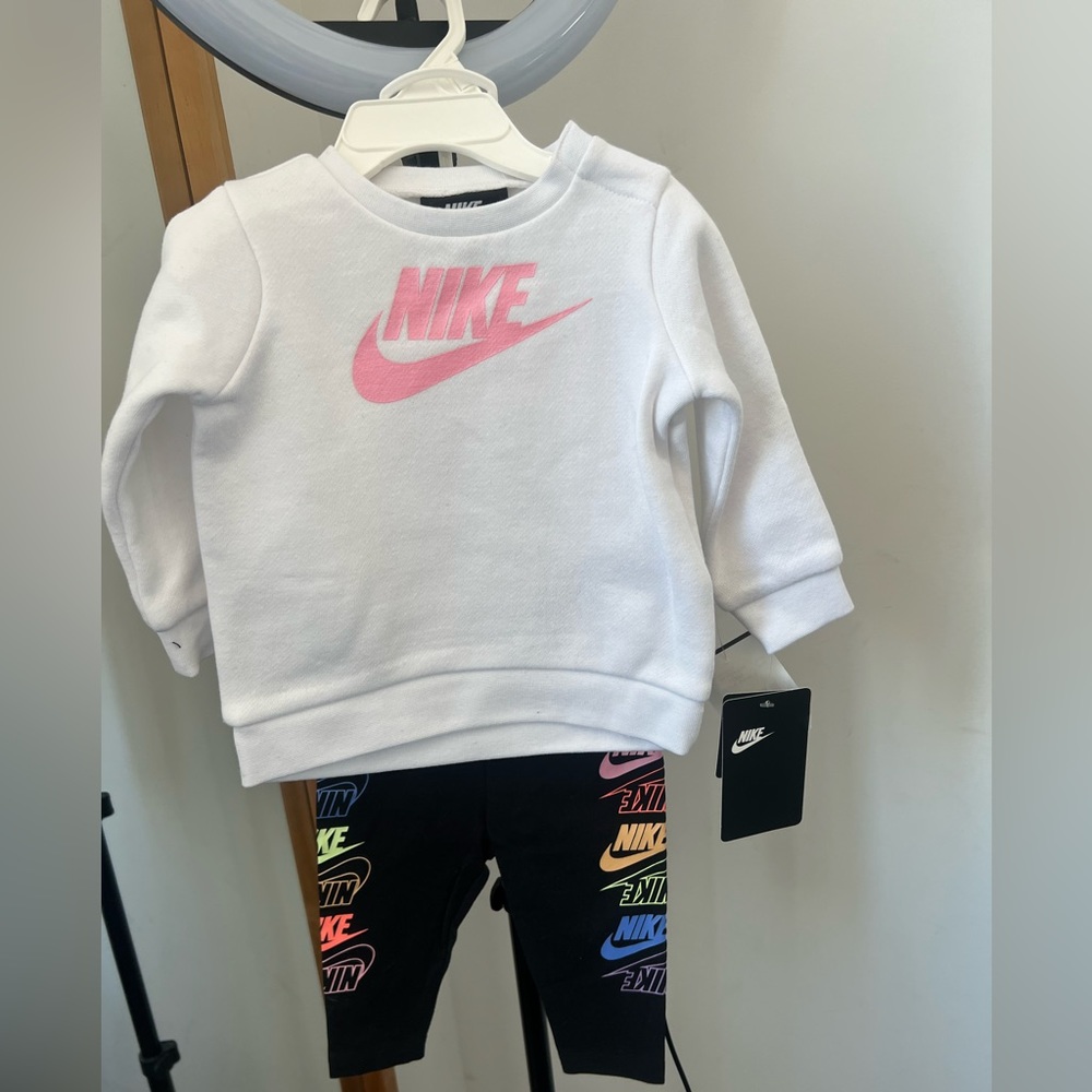 Nike 2 piece set girls size 6 months